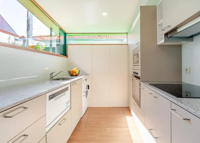 Artistic With Terrace In Foz By Hostwise בית נופש פורטו