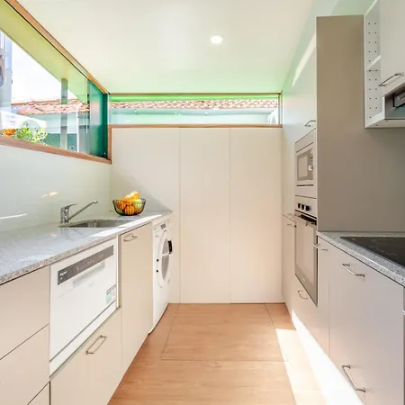 Artistic With Terrace In Foz By Hostwise בית נופש פורטו