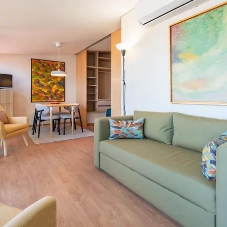 Artistic With Terrace In Foz By Hostwise בית נופש פורטו