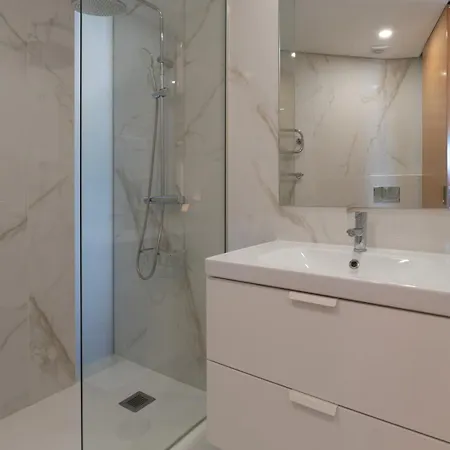 Artistic With Terrace In Foz By Hostwise פורטו