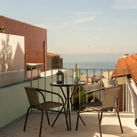 בית נופש Artistic With Terrace In Foz By Hostwise פורטו