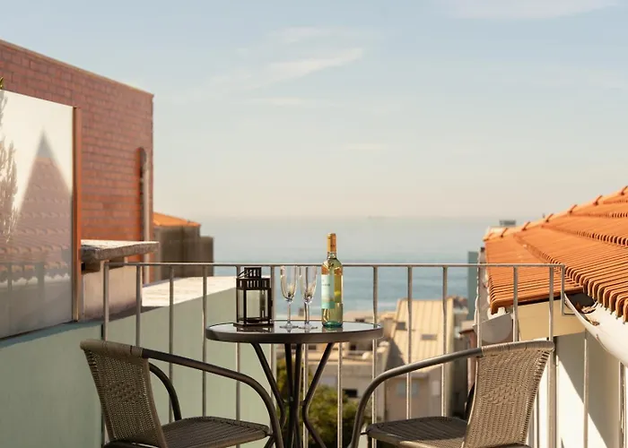 Hébergement de vacances Artistic With Terrace In Foz By Hostwise *